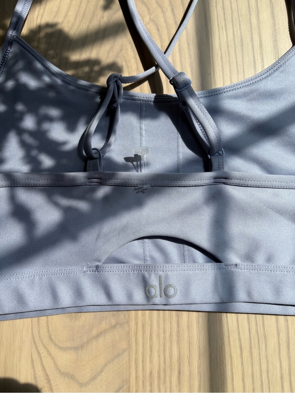 Alo airlift intrigue bra